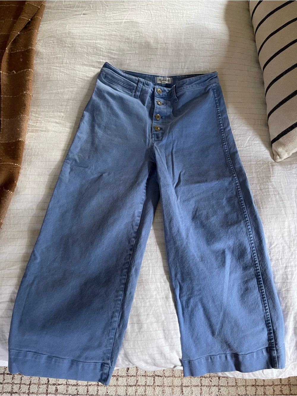 Wide Leg High-Rise Jeans in Dusty Blue